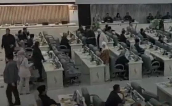 Fraksi PDI-P Walk Out Rapat Paripurna DPRD Jabar, Protes Pernyataan Gubernur
